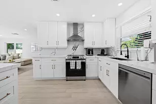 698 W Camino, Boca Raton, FL 33486 - Photo 7