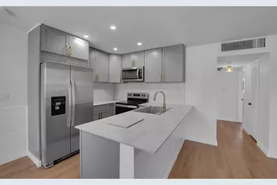 5203 NE 24th Terrace #B207, Fort Lauderdale, FL 33308 - Photo 13