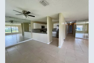 1611 Laurel Leaf Lane #B, Fort Pierce, FL 34950 - Photo 5