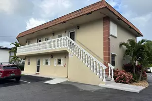 2201 SE 9th St, Pompano Beach, FL 33062 - Photo 3