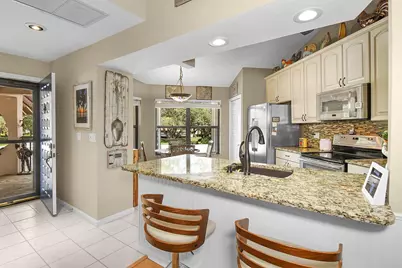 6040 SE Martinique Drive #201, Stuart, FL 34997 - Photo 7