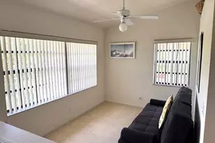 302 Liberty Ct, Deerfield Beach, FL 33442 - Photo 7