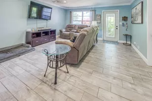 1328 Lake Victoria Dr, Lake Worth Beach, FL 33461 - Photo 5