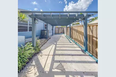 1328 Lake Victoria Drive, Lake Worth Beach, FL 33461 - Photo 19