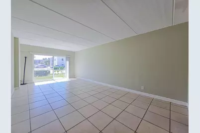 1501 Crescent Circle #E40, Lake Park, FL 33403 - Photo 5