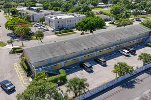 1501 Crescent Cir, Lake Park, FL 33403 - Photo 11