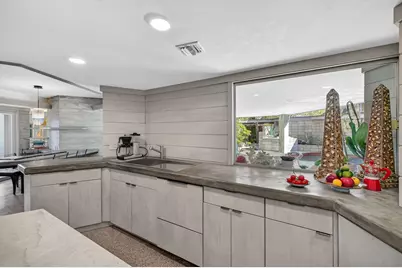 2040 Coral Reef Drive, Pompano Beach, FL 33062 - Photo 11