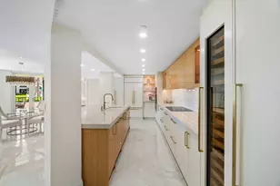 100 SE 5th Ave, Boca Raton, FL 33432 - Photo 13