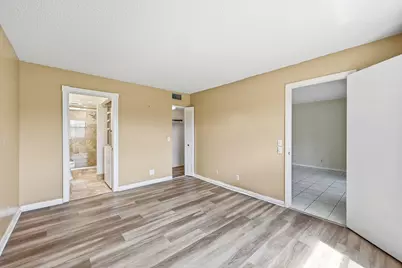 10434 Sunrise Lakes Boulevard #206, Sunrise, FL 33322 - Photo 27