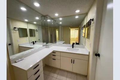 901 Cypress Terrace #103, Pompano Beach, FL 33069 - Photo 13