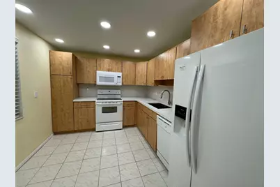 901 Cypress Terrace #103, Pompano Beach, FL 33069 - Photo 7