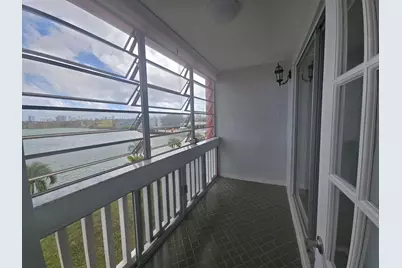 18555 NE 14th Avenue #709, Miami, FL 33179 - Photo 31