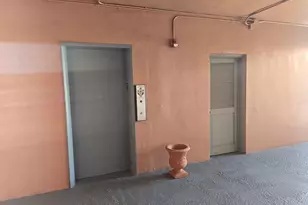 18555 NE 14th Ave, Miami, FL 33179 - Photo 37