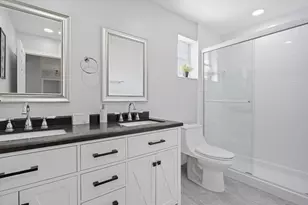 18811 NW 80th Ave, Hialeah, FL 33015 - Photo 47