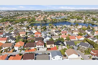 18811 NW 80th Avenue, Hialeah, FL 33015 - Photo 51