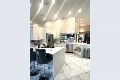 6972 NW 19th Street, Margate, FL 33063 - Photo 23