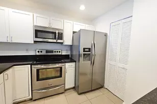 8051 S Colony Cir Circle, Tamarac, FL 33321 - Photo 3