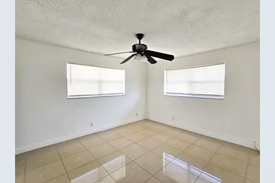 8051 S Colony Cir Circle #201, Tamarac, FL 33321 - Photo 7