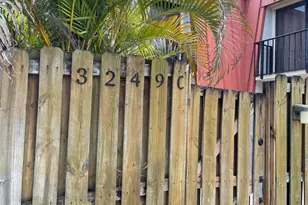 3249 Gardens E Dr, Palm Beach Gardens, FL 33410 - Photo 3