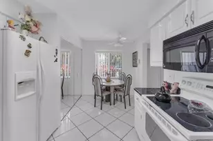 7301 Amberly Ln, Delray Beach, FL 33446 - Photo 7