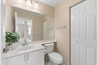 648 SW 168th Terrace, Pembroke Pines, FL 33027 - Photo 17