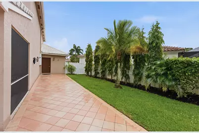 648 SW 168th Terrace, Pembroke Pines, FL 33027 - Photo 53