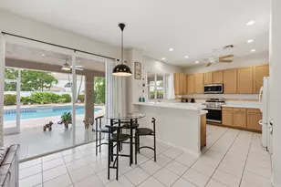 648 SW 168th Terrace, Pembroke Pines, FL 33027 - Photo 21