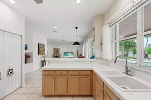 648 SW 168th Terrace, Pembroke Pines, FL 33027 - Photo 23