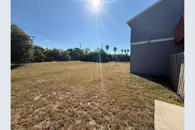 24 Crossings Circle #H, Boynton Beach, FL 33435 - Photo 13