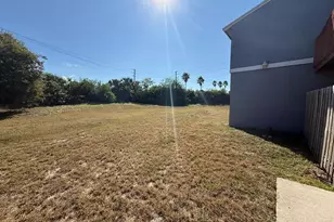 24 Crossings Cir, Boynton Beach, FL 33435 - Photo 13