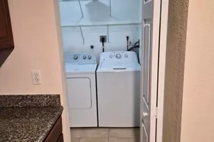 2810 NW 55th Ave, Lauderhill, FL 33313 - Photo 11