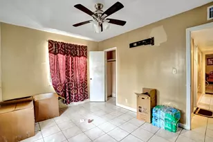 57 NW 68th St, Miami, FL 33150 - Photo 23