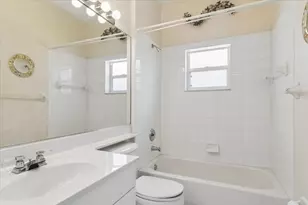 870 NW Sorrento Ln, Port Saint Lucie, FL 34986 - Photo 25