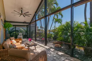 1227 Seagrape Cir, Weston, FL 33326 - Photo 9