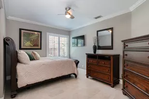 1227 Seagrape Cir, Weston, FL 33326 - Photo 21