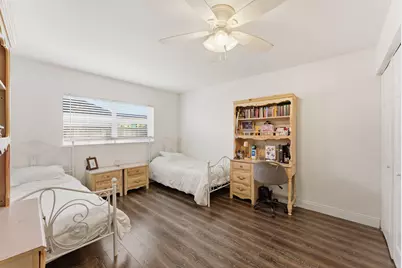 2428 NW 98th Lane, Coral Springs, FL 33065 - Photo 15