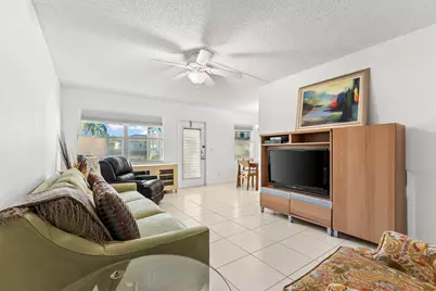 1047 Lincoln C, Boca Raton, FL 33434 - Photo 5