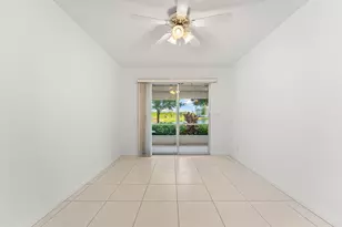 1047 Lincoln C, Boca Raton, FL 33434 - Photo 15