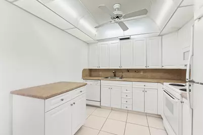 1047 Lincoln C, Boca Raton, FL 33434 - Photo 11