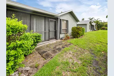 6776 SE Yorktown Drive, Hobe Sound, FL 33455 - Photo 19