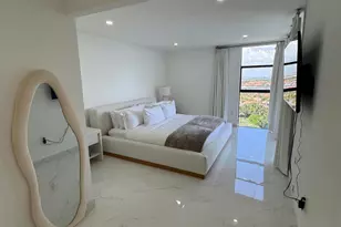 20515 E Country Club Dr, Miami, FL 33180 - Photo 17