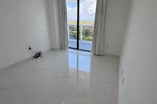 20515 E Country Club Dr, Miami, FL 33180 - Photo 23