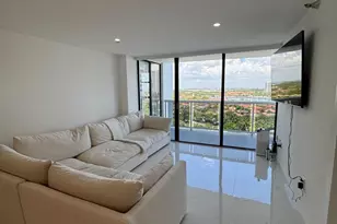 20515 E Country Club Dr, Miami, FL 33180 - Photo 13