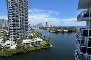 20515 E Country Club Dr, Miami, FL 33180 - Photo 3