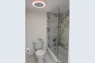 20515 E Country Club Drive #1442, Miami, FL 33180 - Photo 21