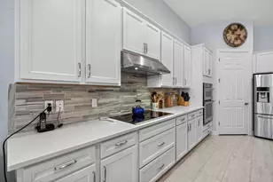 460 SW Sea Green St, Palm City, FL 34990 - Photo 9