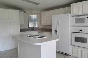8125 9th Hole Dr, Port Saint Lucie, FL 34952 - Photo 7