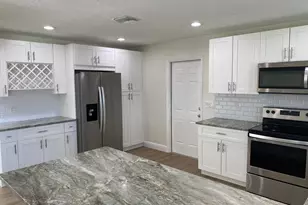 2751 NE 26th Terrace, Boca Raton, FL 33431 - Photo 3