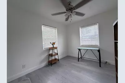 709 Caddie Place, West Palm Beach, FL 33409 - Photo 17