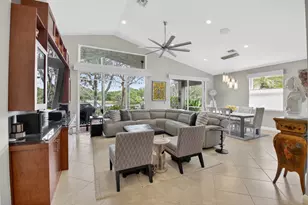 8647 Via Avellino, Lake Worth, FL 33467 - Photo 9